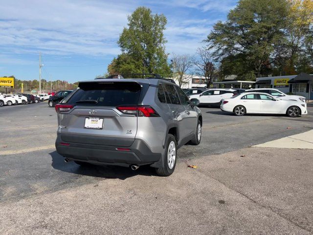 2020 Toyota RAV4 LE