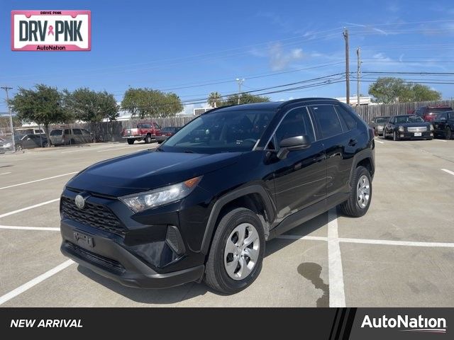 2020 Toyota RAV4 LE