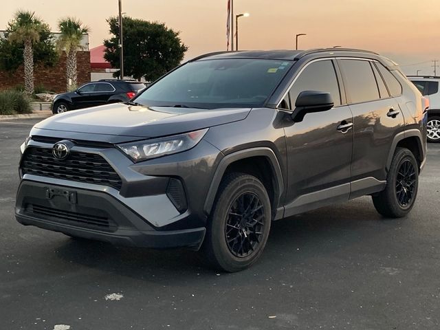 2020 Toyota RAV4 LE