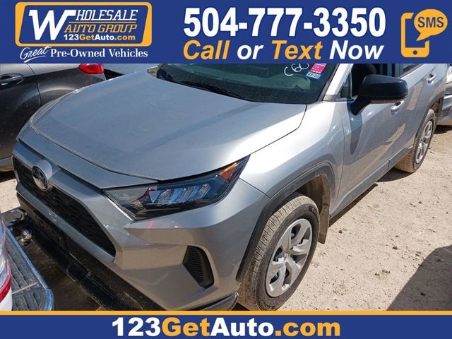 2020 Toyota RAV4 LE