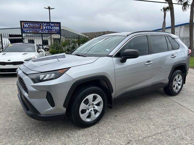 2020 Toyota RAV4 LE