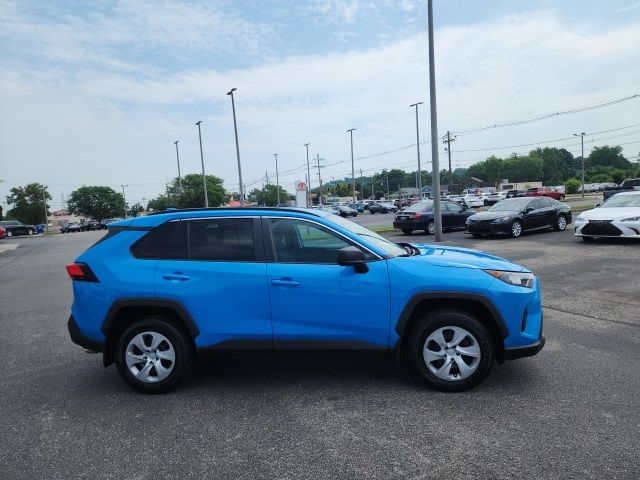 2020 Toyota RAV4 LE