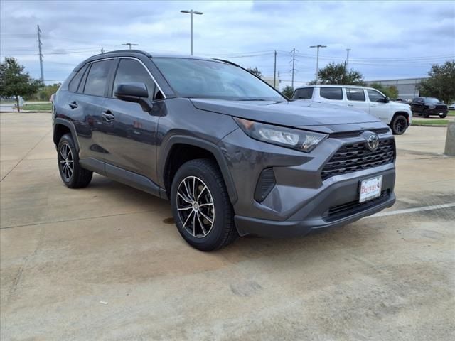 2020 Toyota RAV4 LE