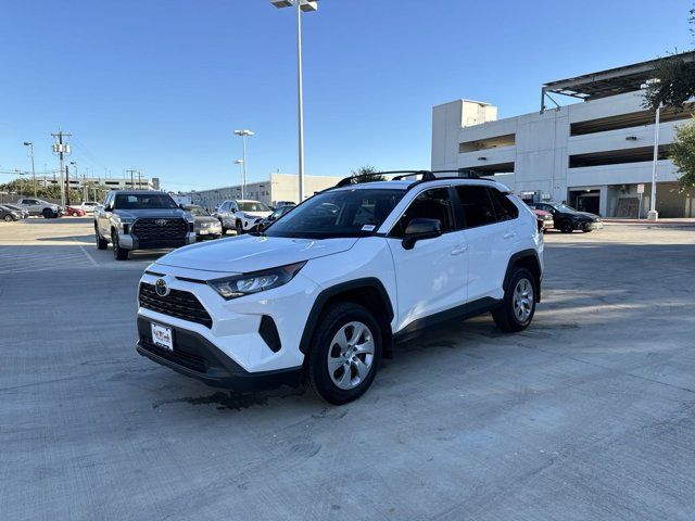 2020 Toyota RAV4 LE