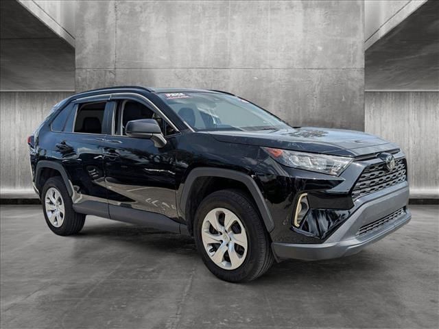 2020 Toyota RAV4 LE