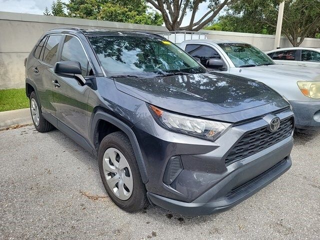 2020 Toyota RAV4 LE