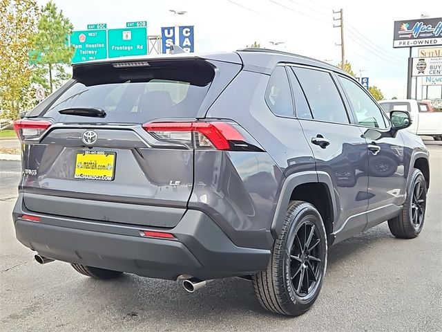 2020 Toyota RAV4 LE