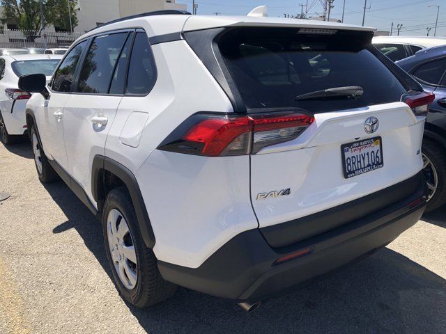 2020 Toyota RAV4 LE