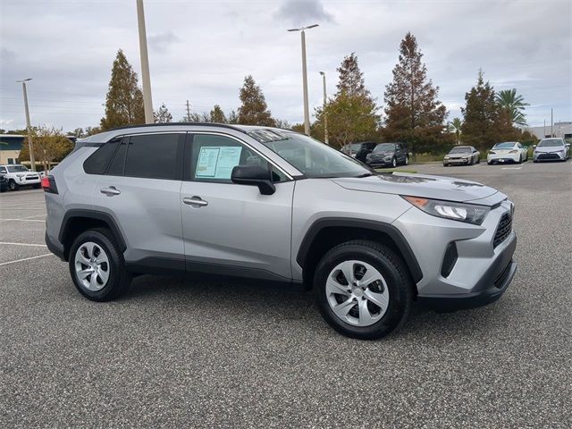 2020 Toyota RAV4 LE