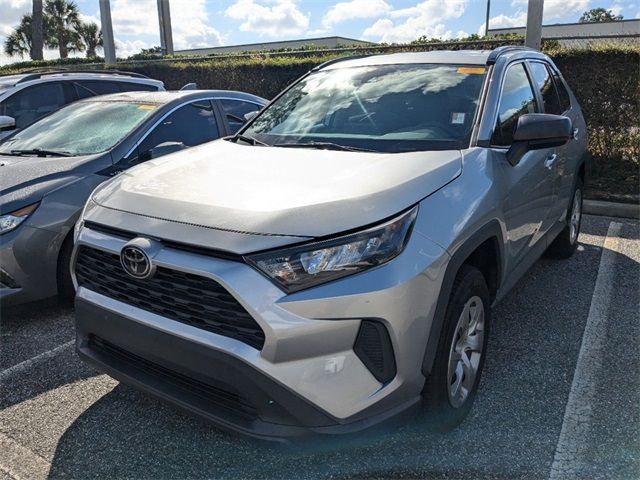 2020 Toyota RAV4 LE