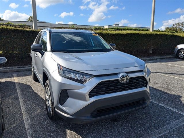 2020 Toyota RAV4 LE