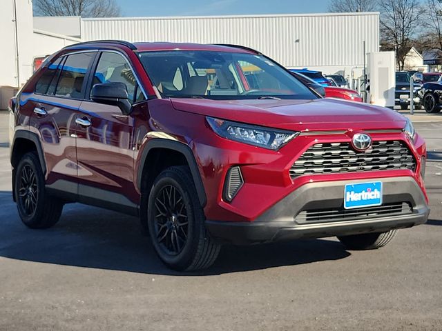 2020 Toyota RAV4 LE