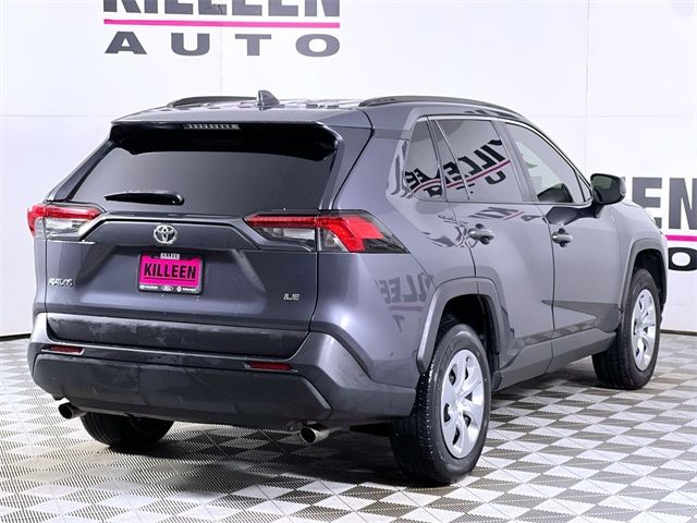 2020 Toyota RAV4 LE