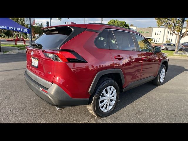 2020 Toyota RAV4 LE