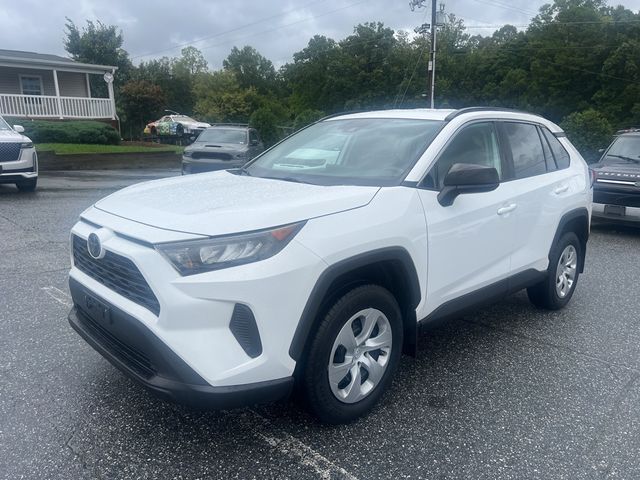 2020 Toyota RAV4 LE