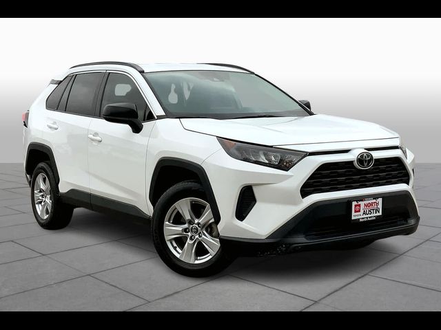 2020 Toyota RAV4 LE