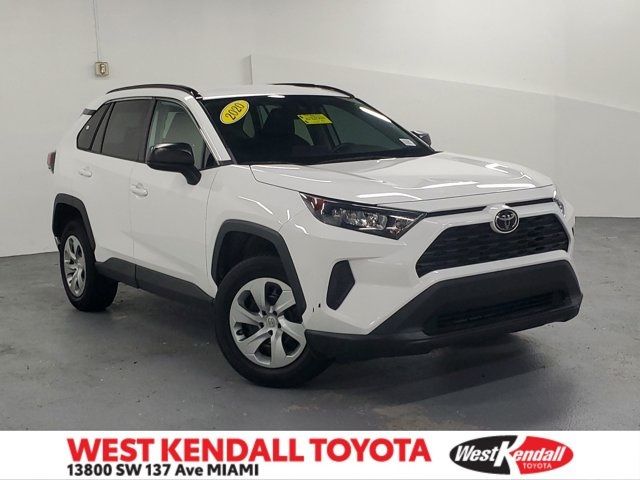 2020 Toyota RAV4 LE