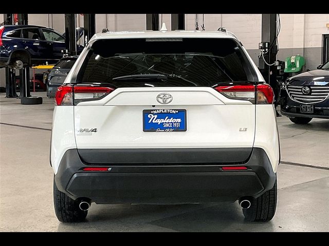 2020 Toyota RAV4 LE