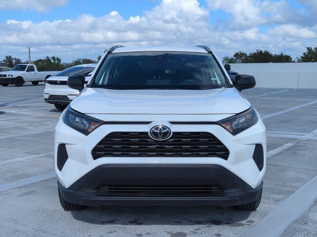 2020 Toyota RAV4 LE