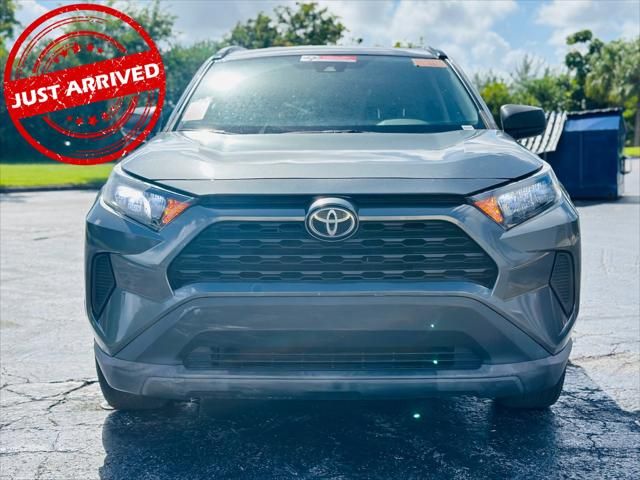 2020 Toyota RAV4 LE