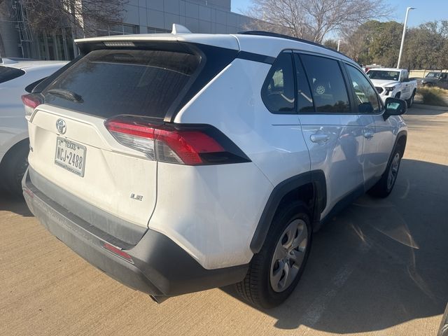 2020 Toyota RAV4 LE