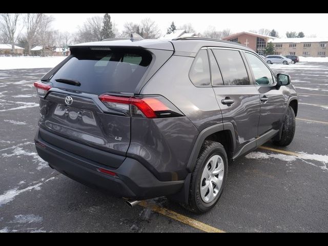 2020 Toyota RAV4 LE