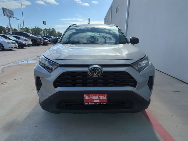 2020 Toyota RAV4 LE