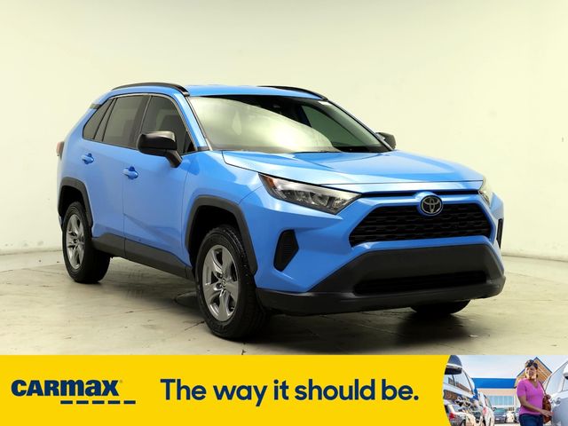 2020 Toyota RAV4 LE