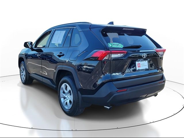 2020 Toyota RAV4 LE