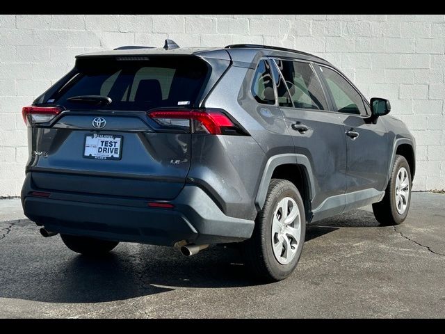 2020 Toyota RAV4 LE