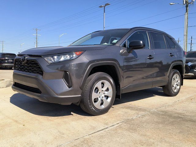 2020 Toyota RAV4 LE