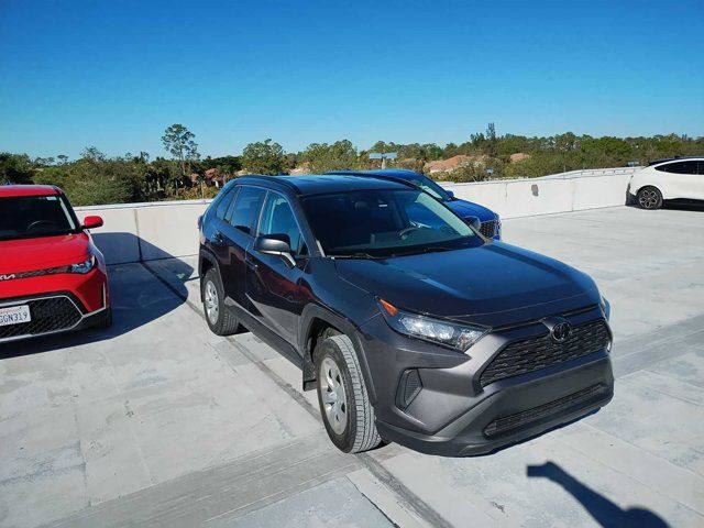 2020 Toyota RAV4 LE