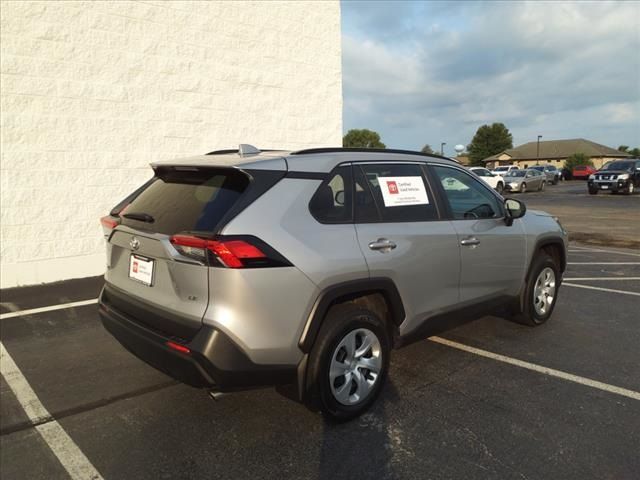 2020 Toyota RAV4 LE