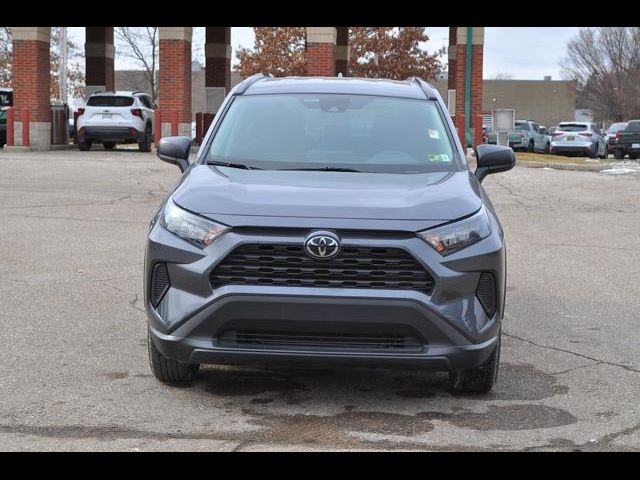 2020 Toyota RAV4 LE