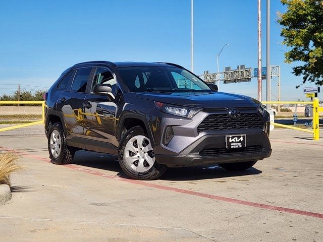 2020 Toyota RAV4 LE