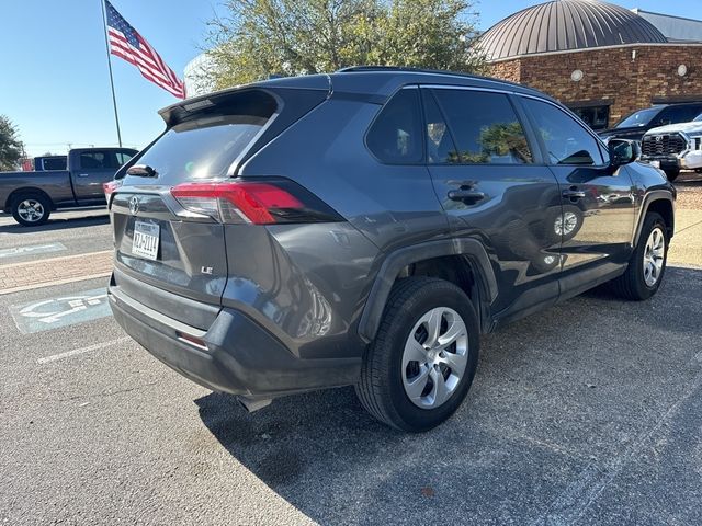 2020 Toyota RAV4 LE