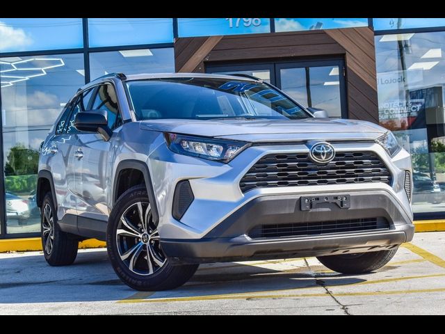 2020 Toyota RAV4 LE