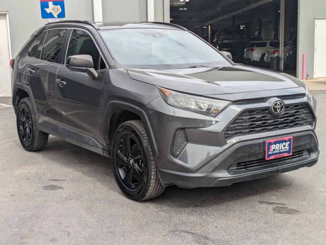 2020 Toyota RAV4 LE