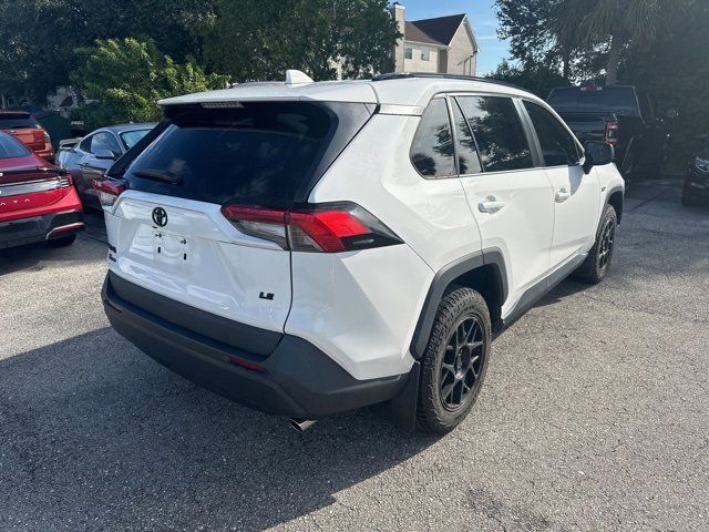 2020 Toyota RAV4 LE