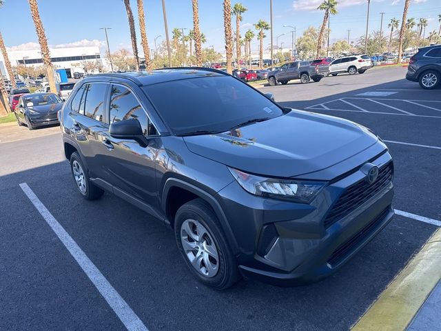 2020 Toyota RAV4 LE