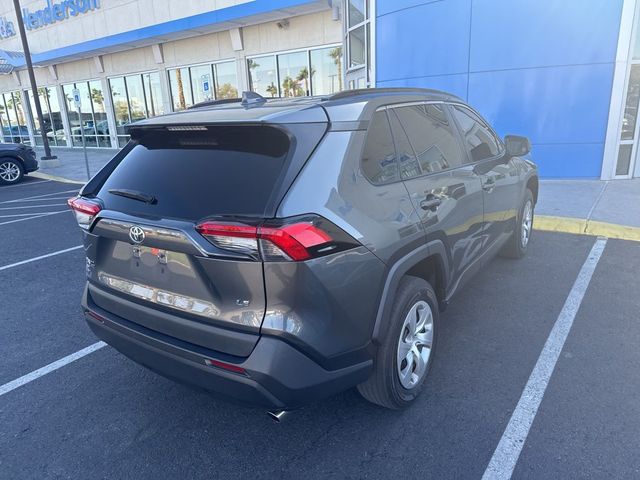 2020 Toyota RAV4 LE