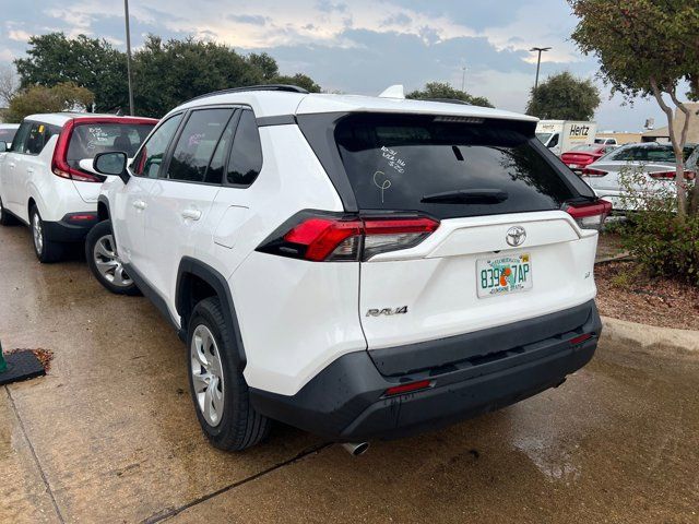 2020 Toyota RAV4 LE