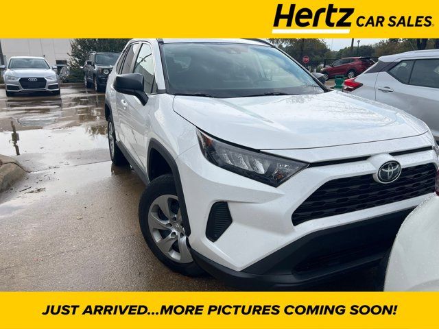 2020 Toyota RAV4 LE