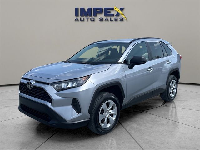 2020 Toyota RAV4 LE