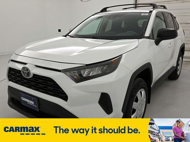 2020 Toyota RAV4 LE