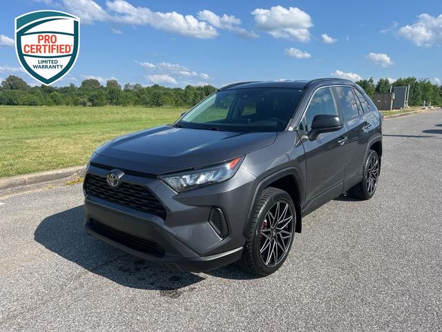 2020 Toyota RAV4 LE