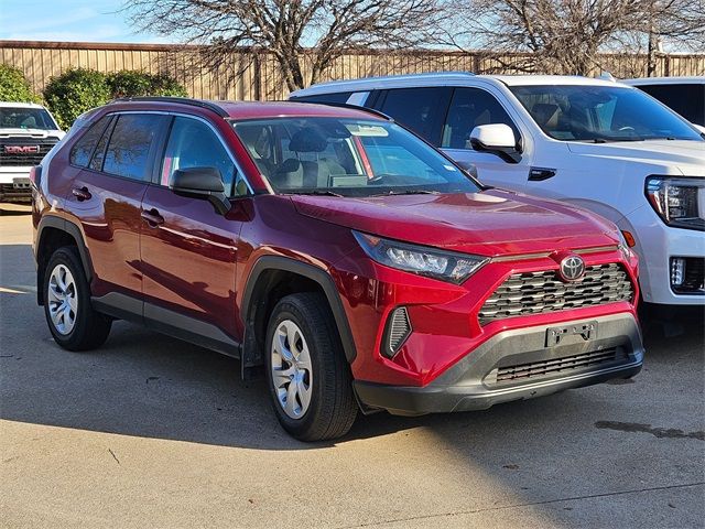 2020 Toyota RAV4 LE