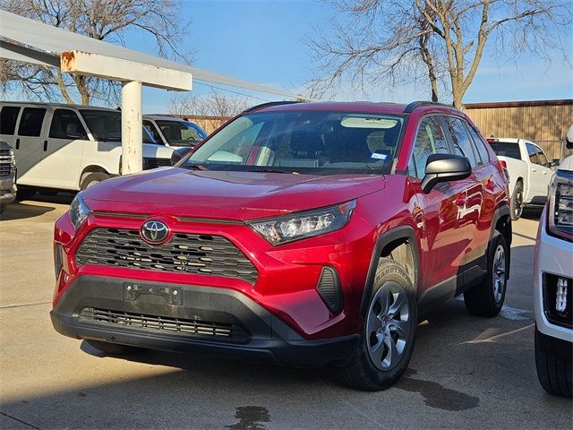 2020 Toyota RAV4 LE