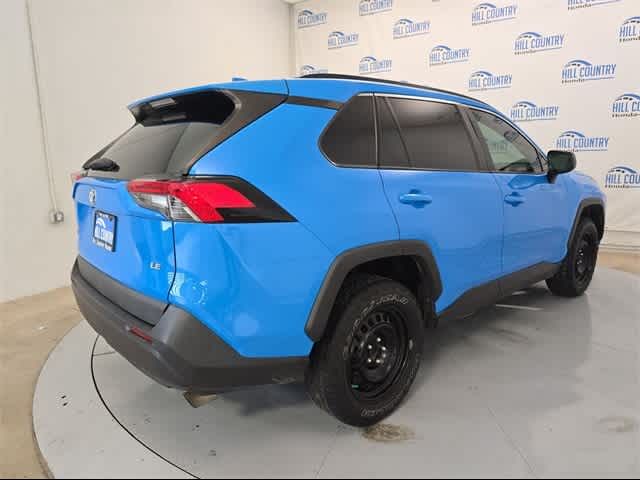 2020 Toyota RAV4 LE