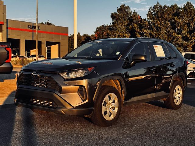 2020 Toyota RAV4 LE